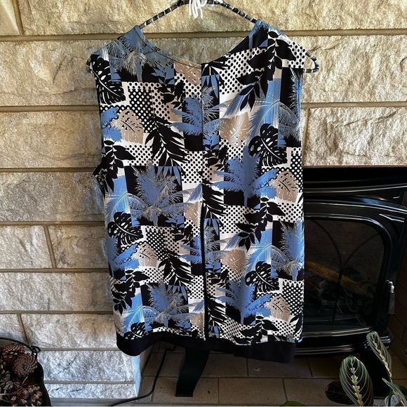CJ Banks tropical print layered sleeveless blouse size X blue tan black - Picture 6 of 9